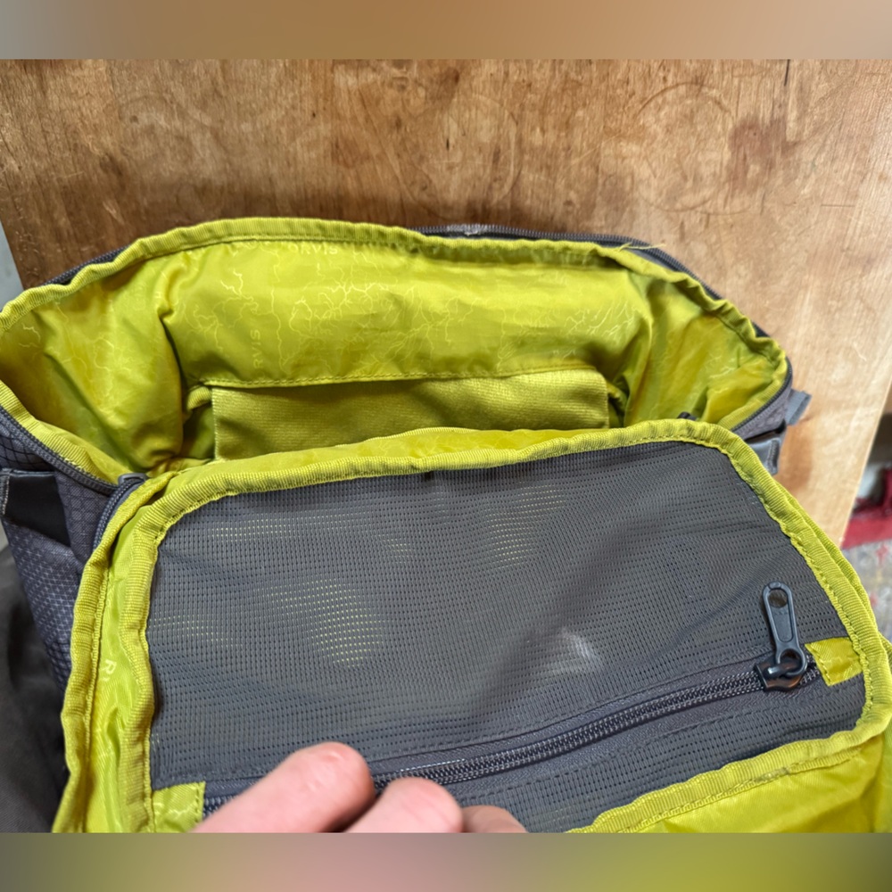 Orvis BugOut Backpack Steel Camo - Picture 8 of 10